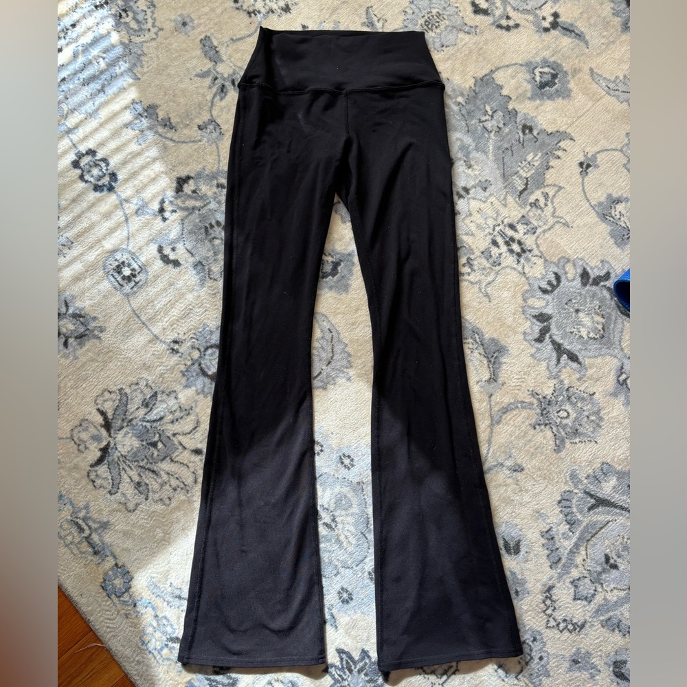 Alo bootcut legging